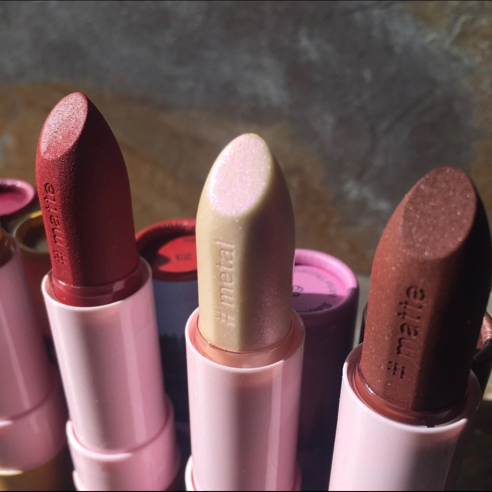 6 Sephora lipsticks + 6 Sephora nails sets - Picture 5 of 8